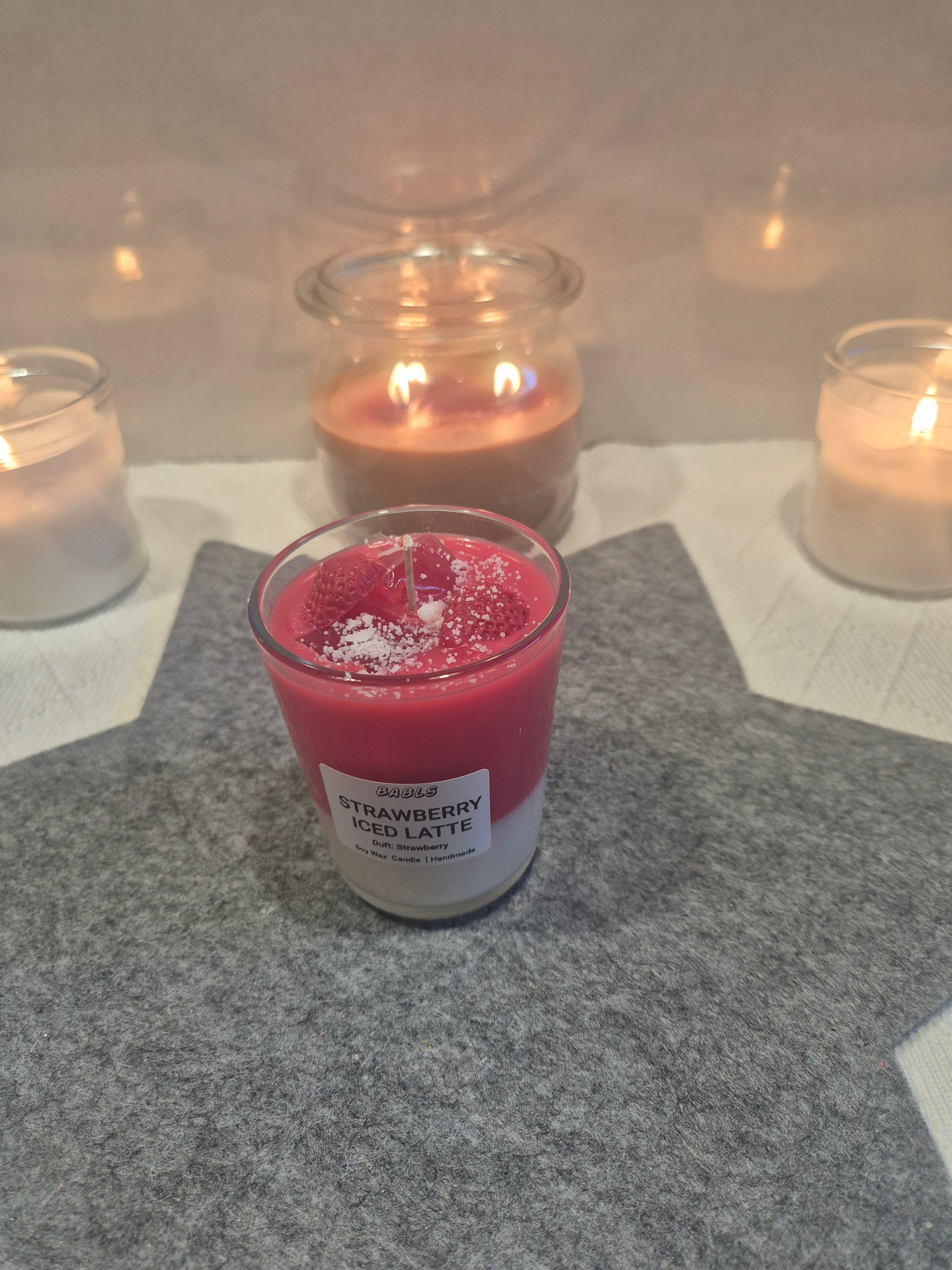 Strawberry Latte Candle Detailansicht süßer Duft