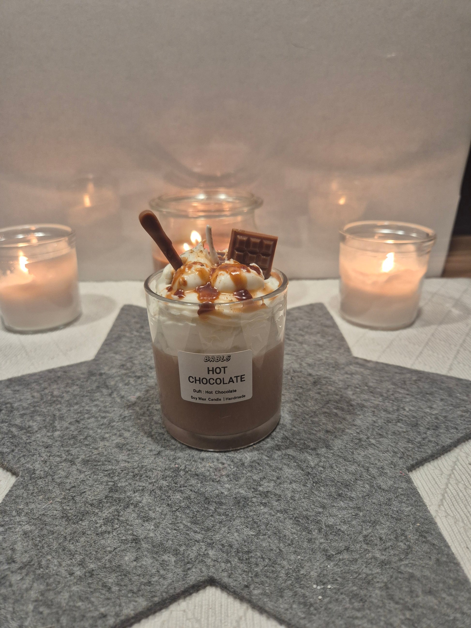 Heiße Schokolade Kerze Nahaufnahme braun vegan