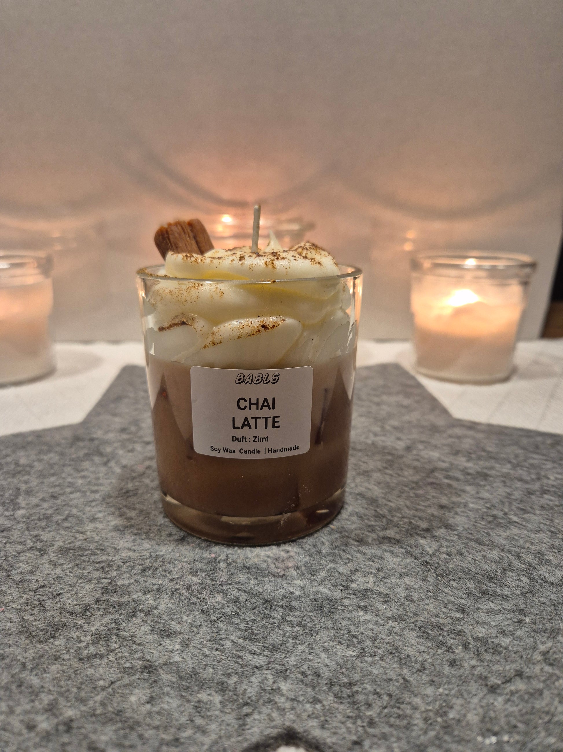 "Chai Latte Sojakerze Draufsicht mit Zimt Vanille Aroma"