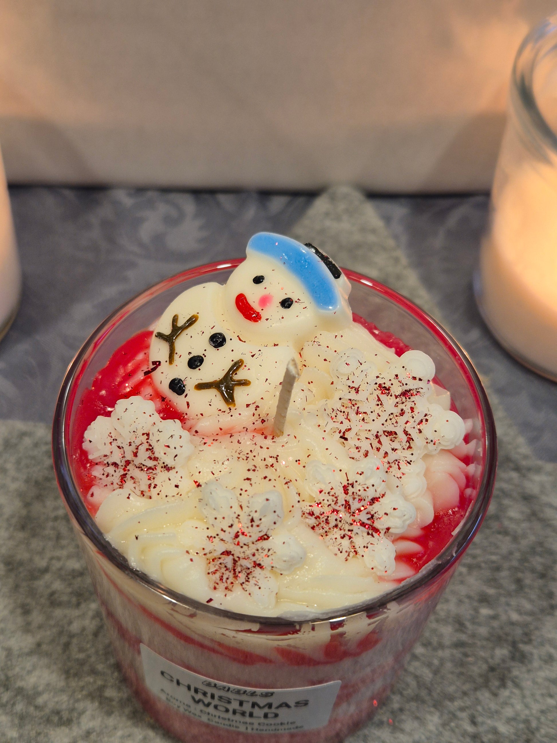 "Weihnachtskerze Draufsicht bunte Dekoration"