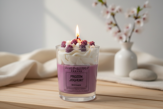 Lifestyle Produktbild brennende Kerze