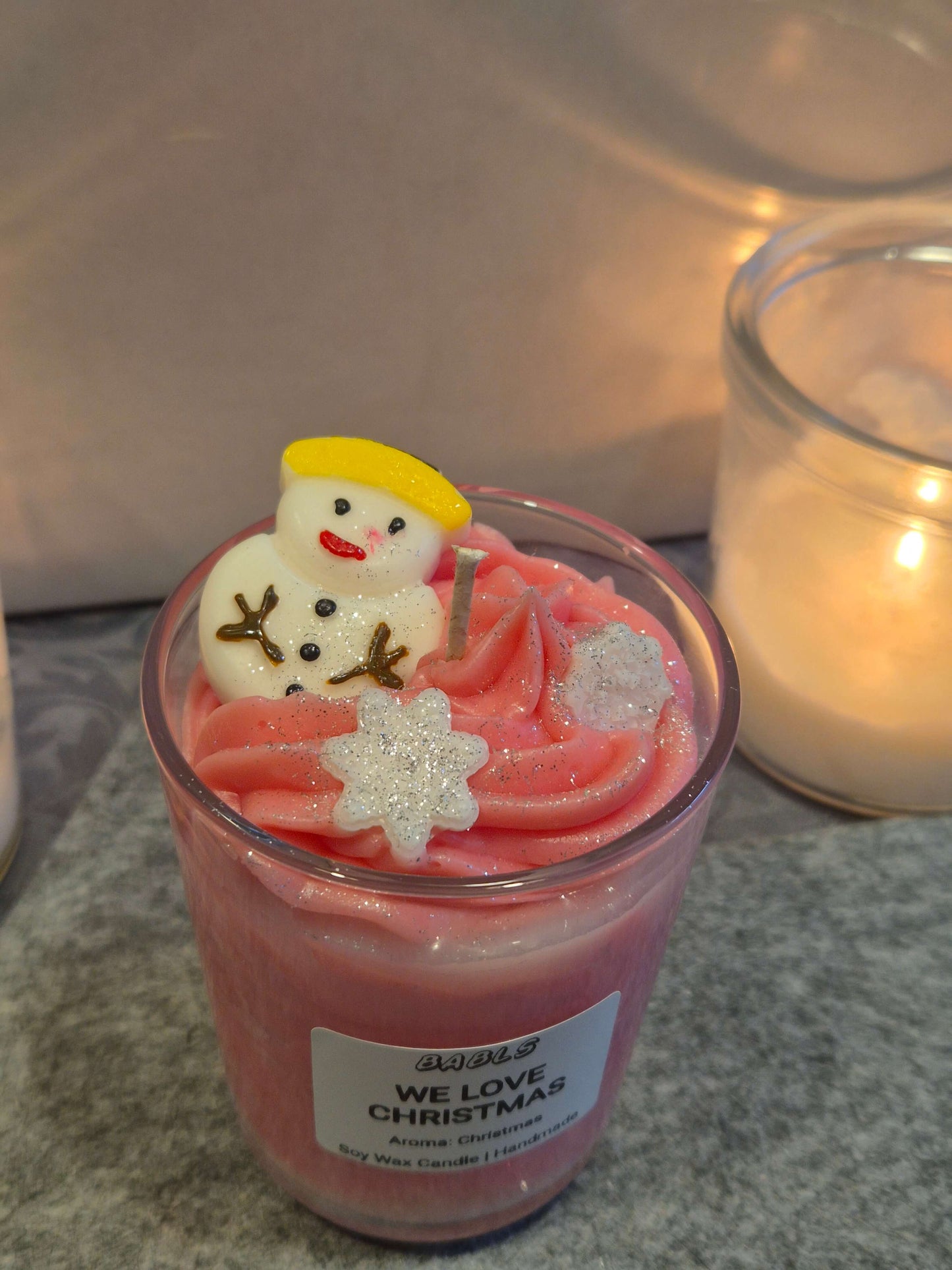 We love Christmas Kerze von oben - Natürliches Sojawachs mit Weihnachtsduft
