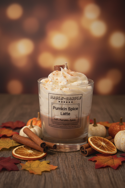 Pumpkin Spice Latte Kerze Lifestyle – brennende Duftkerze Herbst Sojawachs kaufen